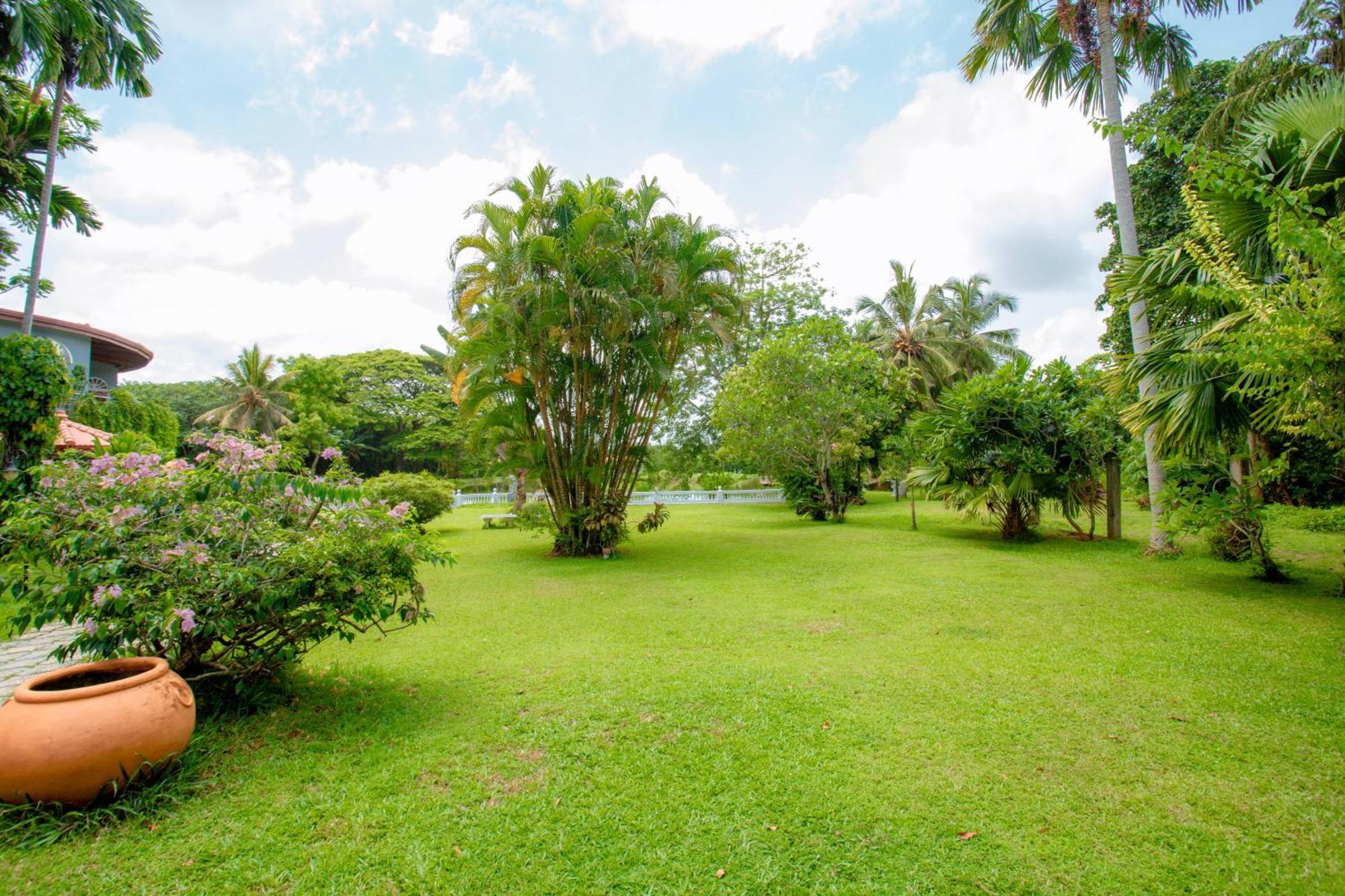 Ayubowan Swiss Lanka Bungalow Resort Bentota Exterior foto